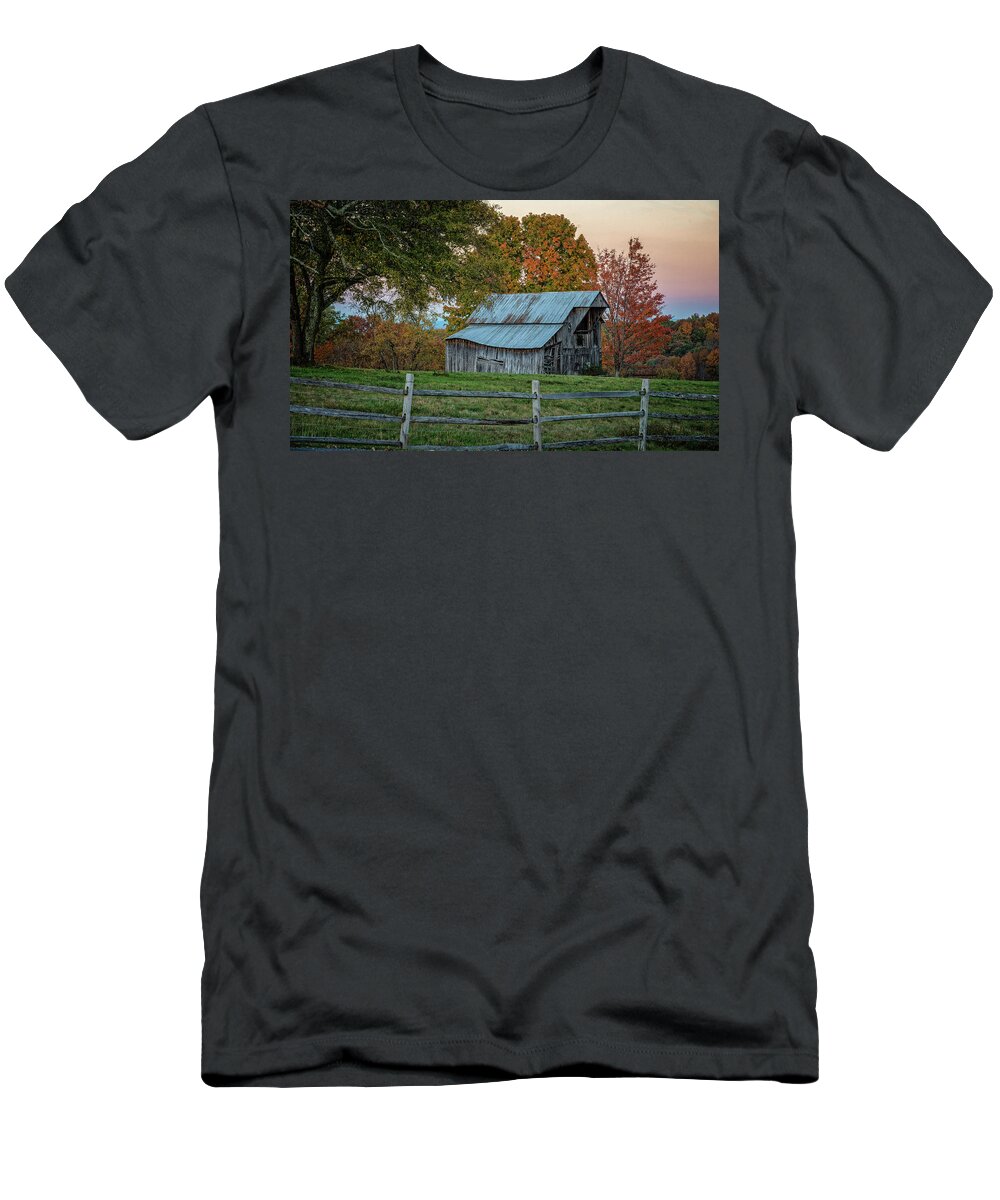 Rural Scene T-Shirt featuring the photograph Tennessee Barn by David Waldrop
