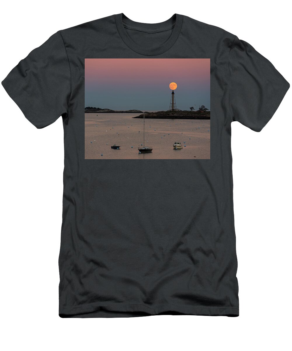 Marblehead T-Shirt featuring the photograph The 2016 Supermoon balancing on the Marblehead Light Tower in Marblehead MA by Toby McGuire