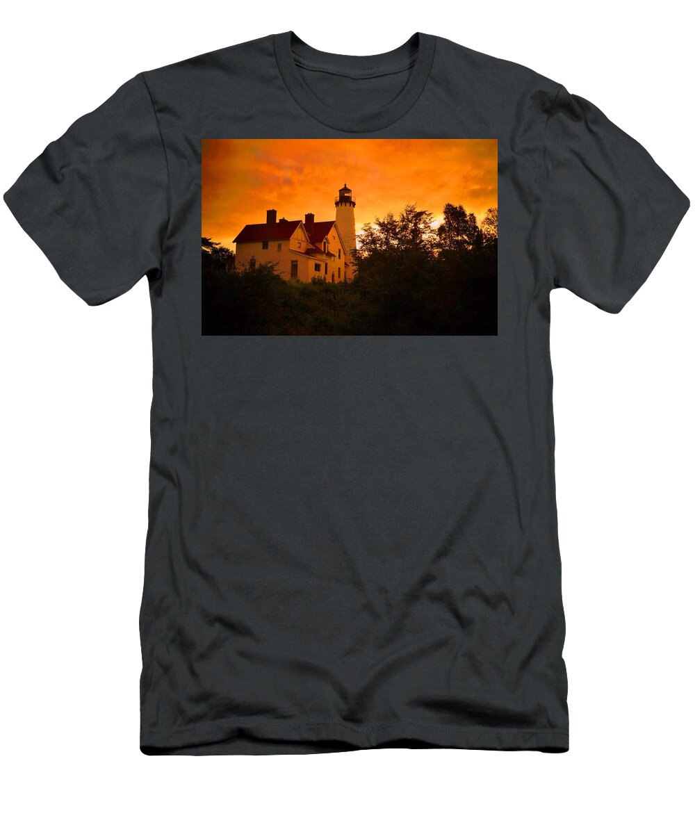  T-Shirt featuring the photograph The Light at Dusk by Daniel Thompson