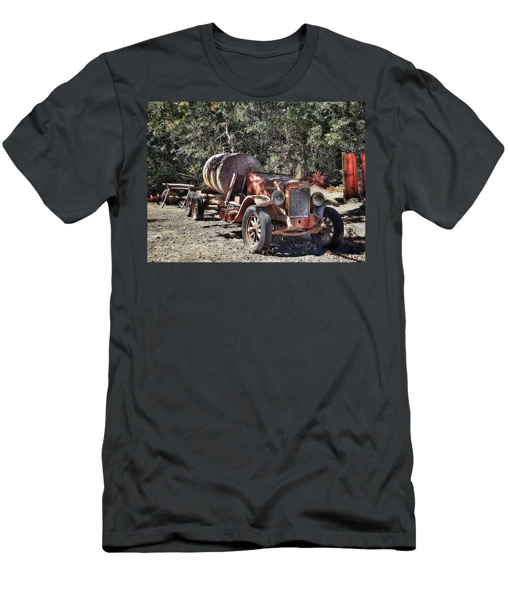 Gilroy T-Shirt featuring the photograph The Old Jalopy in Wine Country, California by Mary Capriole