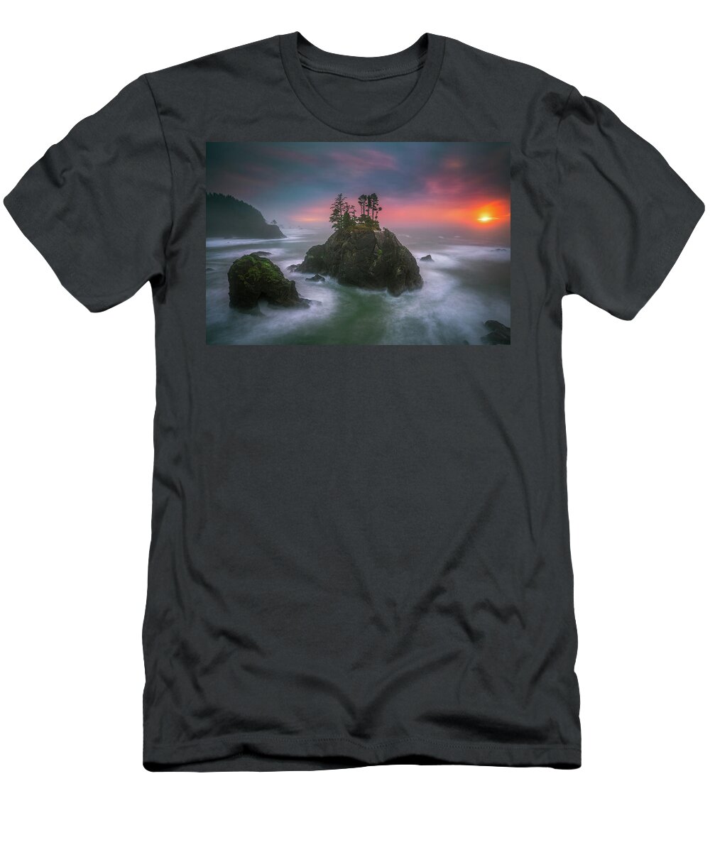 America T-Shirt featuring the photograph The Oregon coast sunset by William Lee
