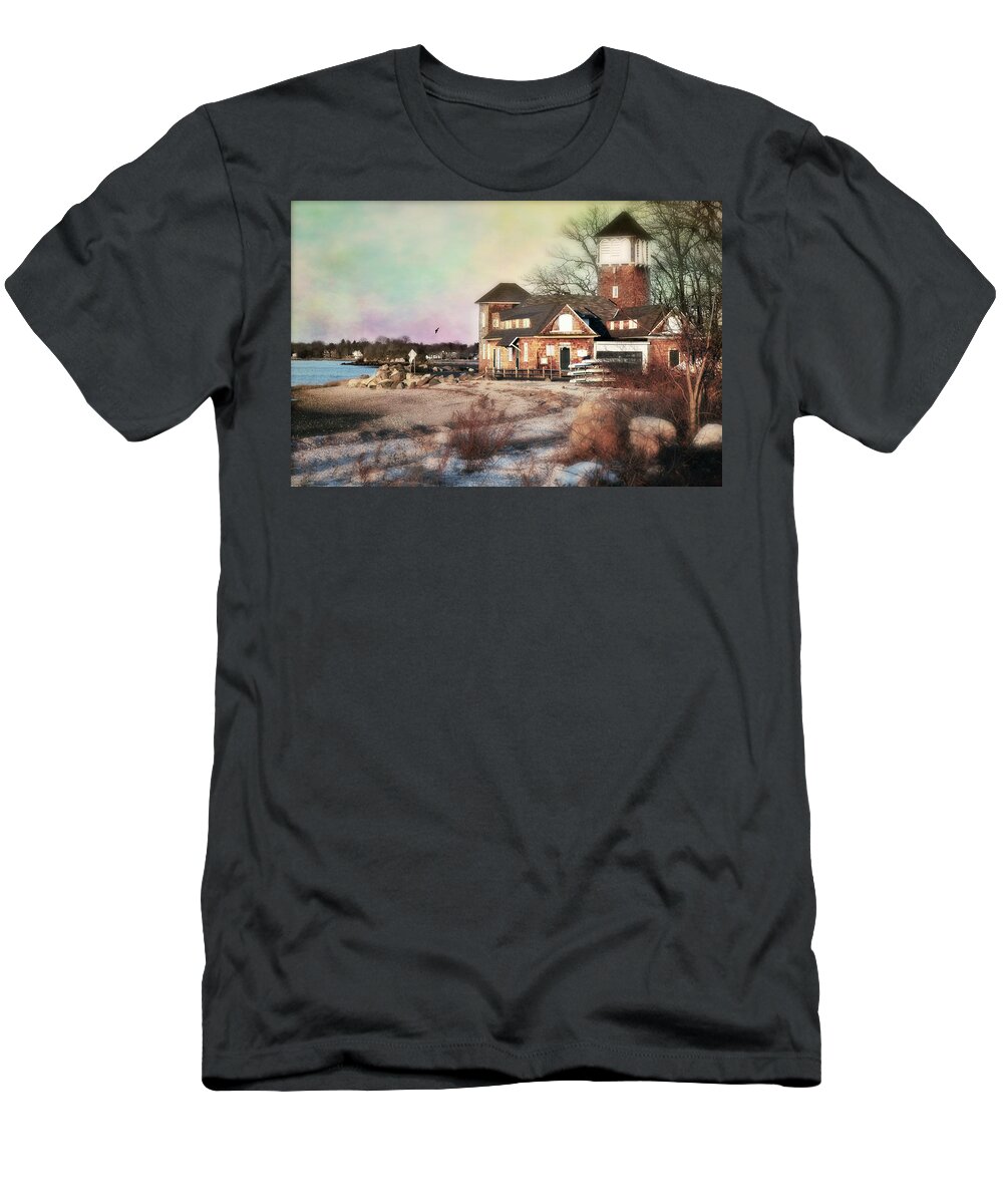 Greenwich Connecticut T-Shirt featuring the photograph Tod's Point Beach House by Diana Angstadt