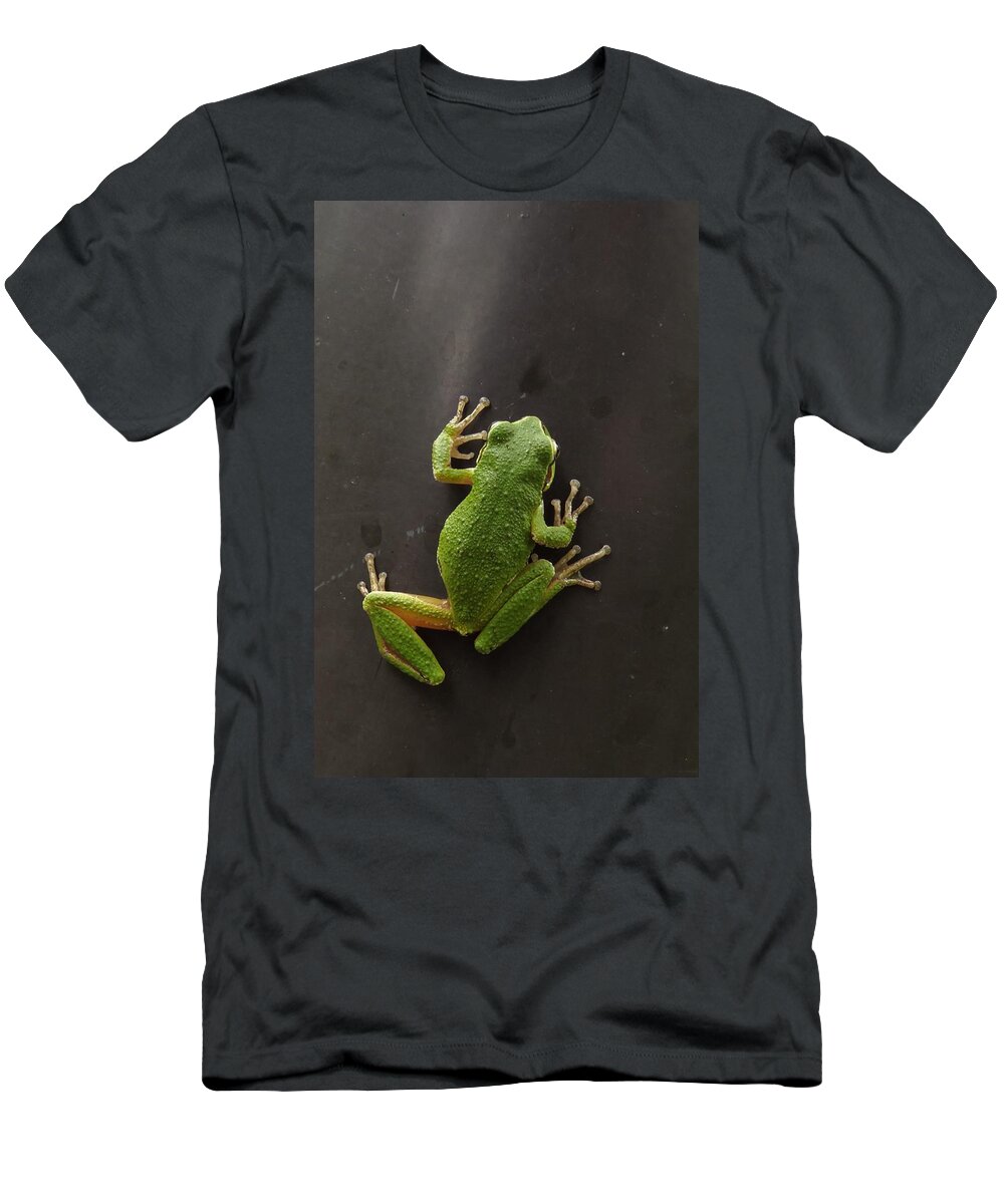 Pacific Chorus Frog T-Shirt featuring the photograph Velcro Feet by I'ina Van Lawick