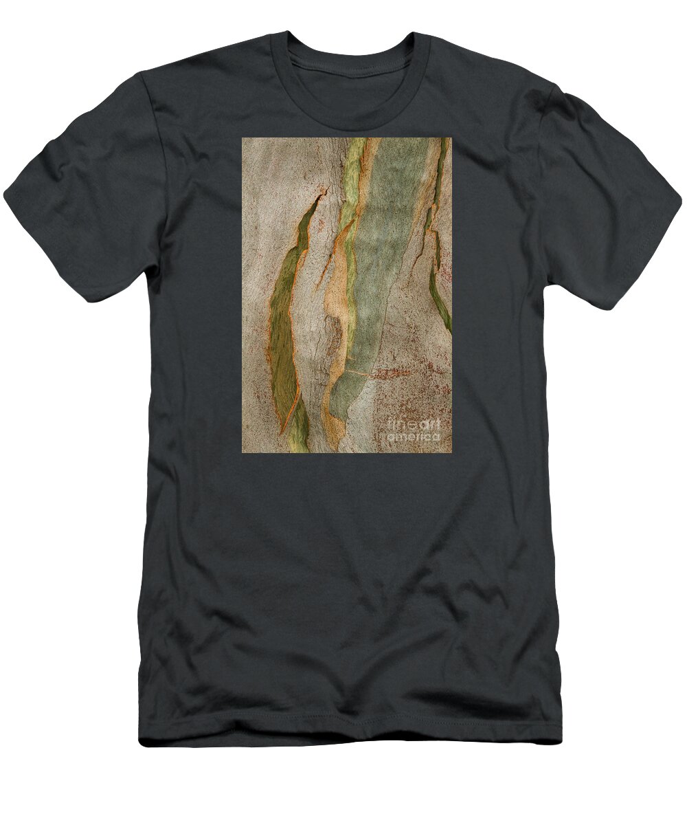 Abstracts T-Shirt featuring the photograph Waiting by Marilyn Cornwell