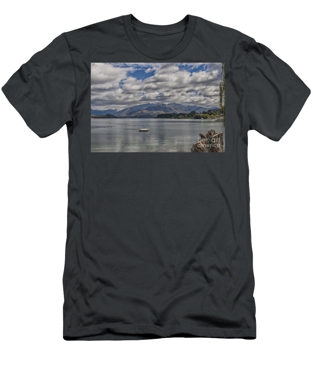 Background T-Shirt featuring the photograph Wakatipu lake in New Zealand by Patricia Hofmeester