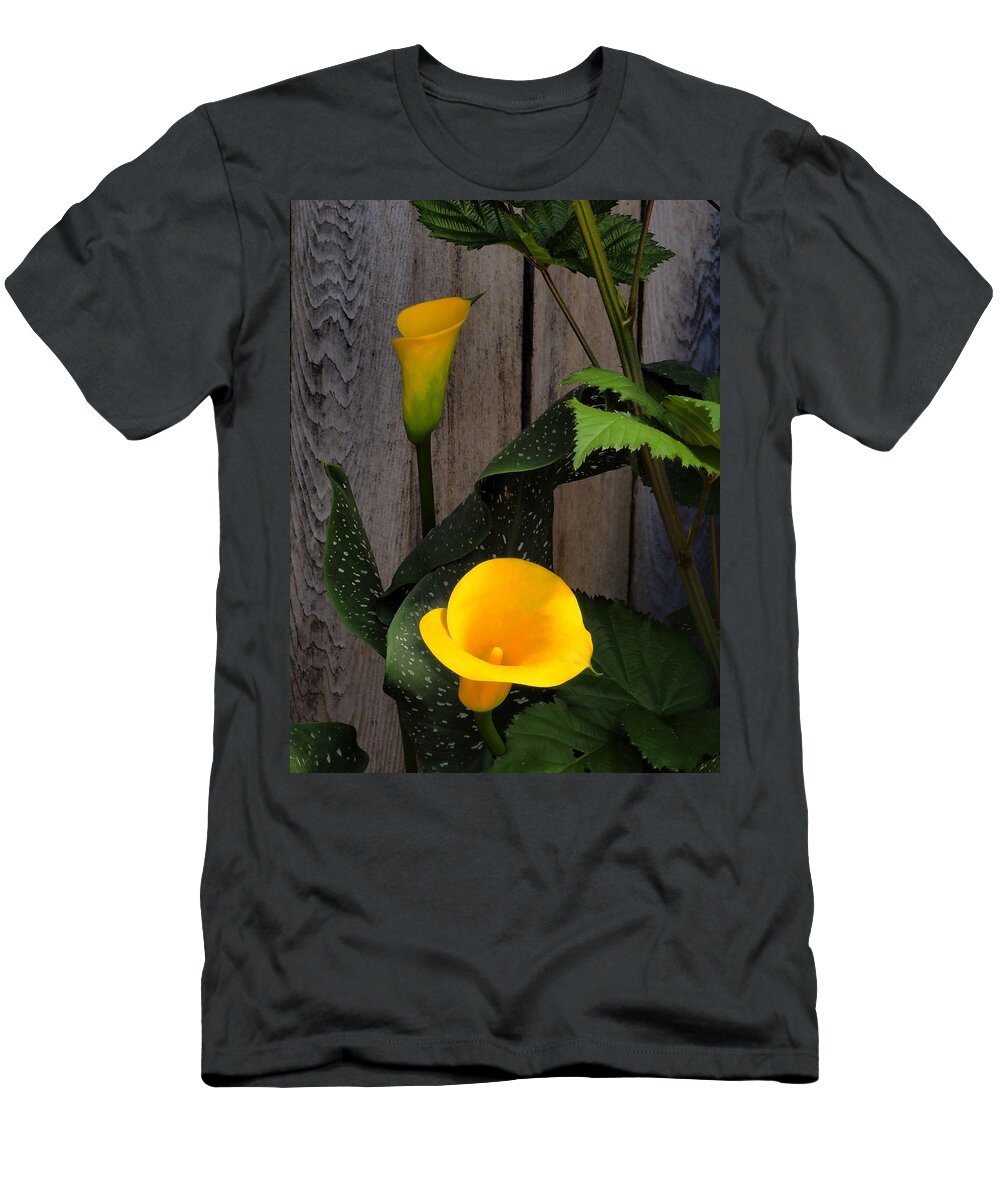 Landscape T-Shirt featuring the photograph Yellow Calla Lily Morning by Richard Thomas