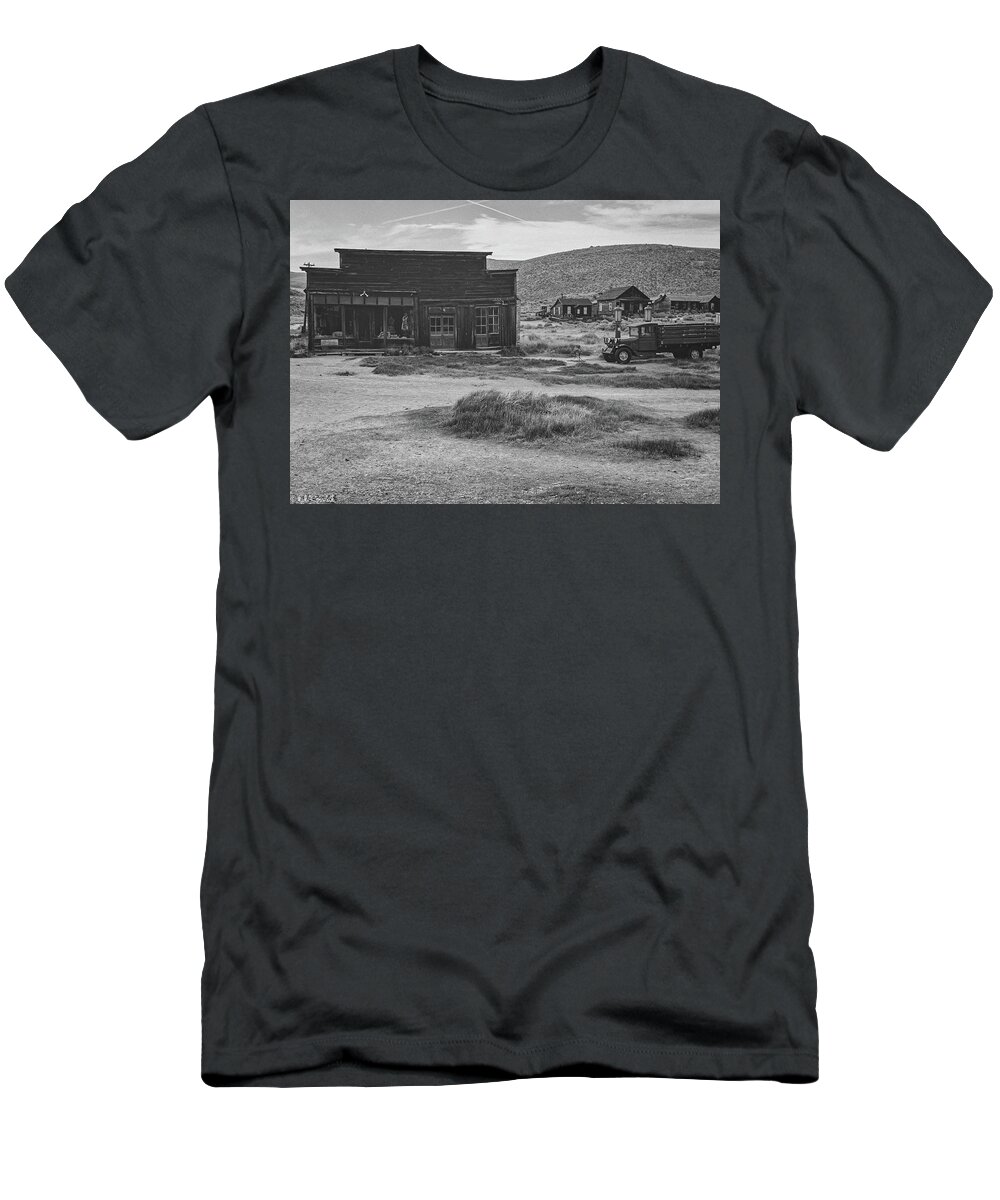 Bodie T-Shirt featuring the photograph Bodie California #11 by Mike Ronnebeck