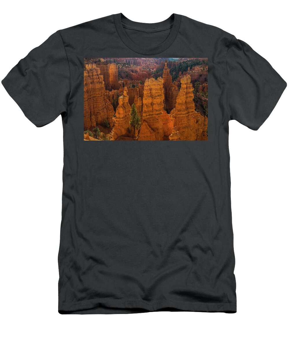 Bryce National Park T-Shirt featuring the photograph As Morning Glows by Doug Scrima