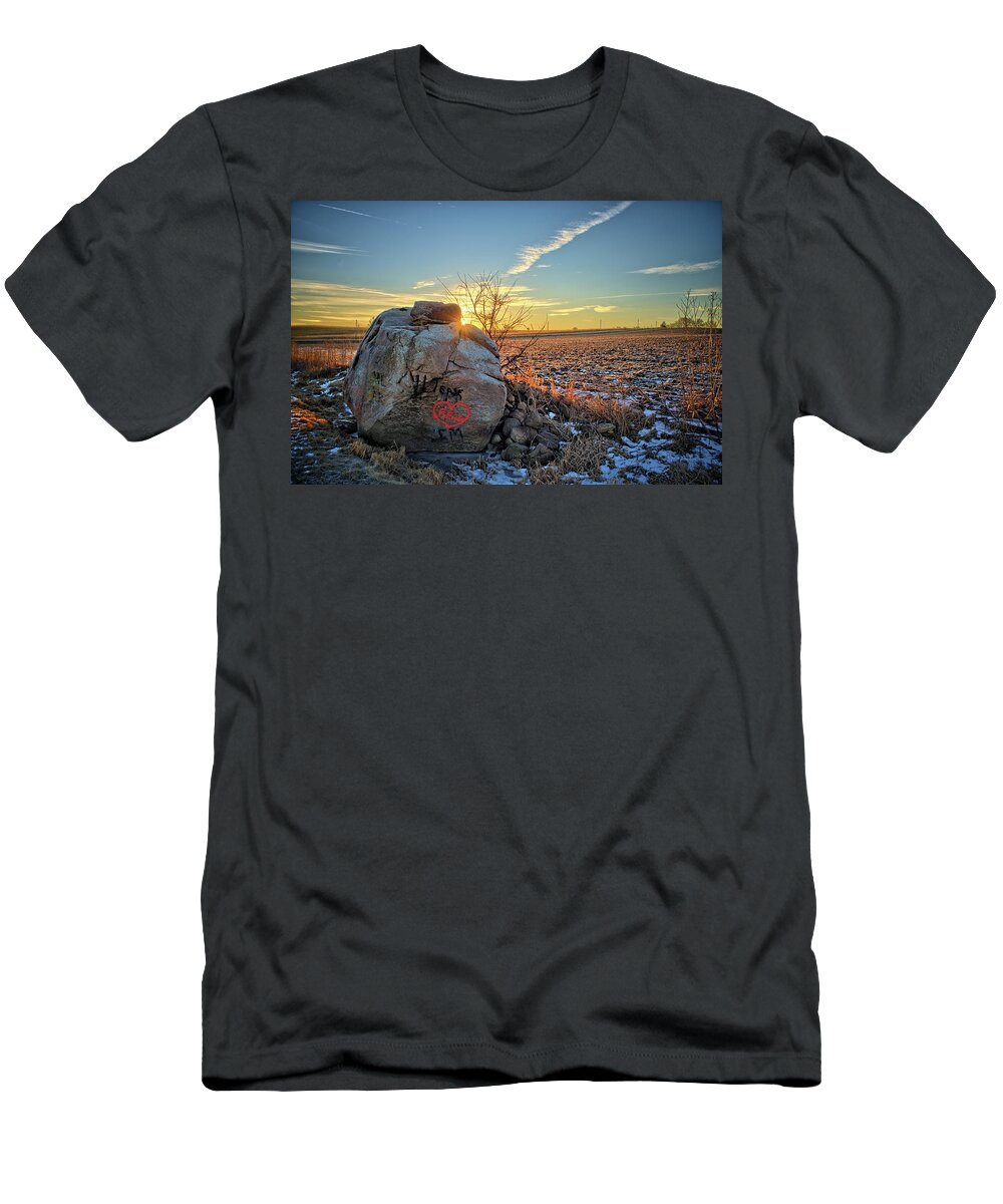 Boulder T-Shirt featuring the photograph Chickasaw Boulder by Bonfire Photography