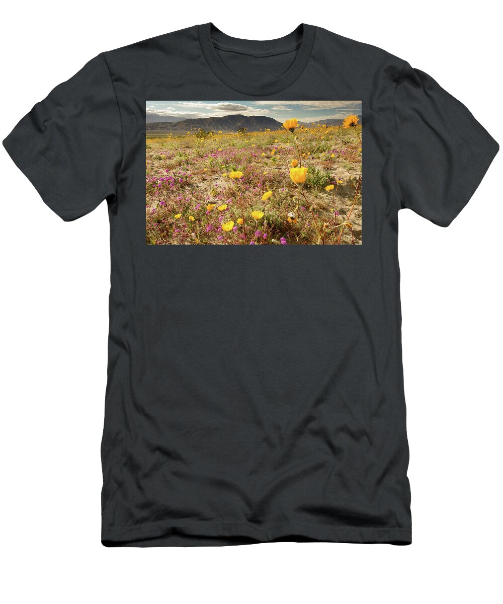 Flowers T-Shirt featuring the photograph Deset Bloom 2 by Ryan Weddle