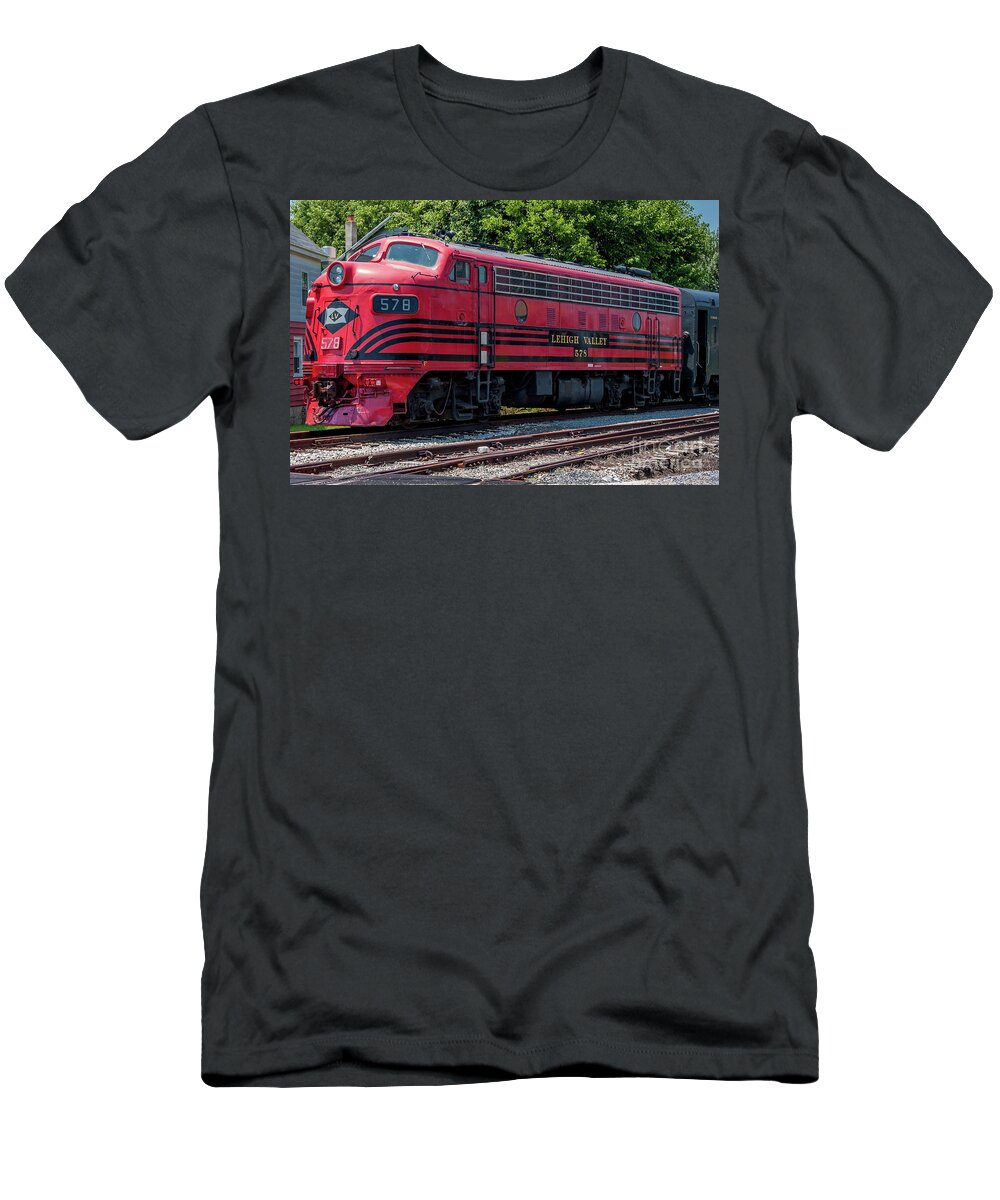 Lv 578 T-Shirt featuring the photograph Lehigh Valley 578 by Anthony Sacco