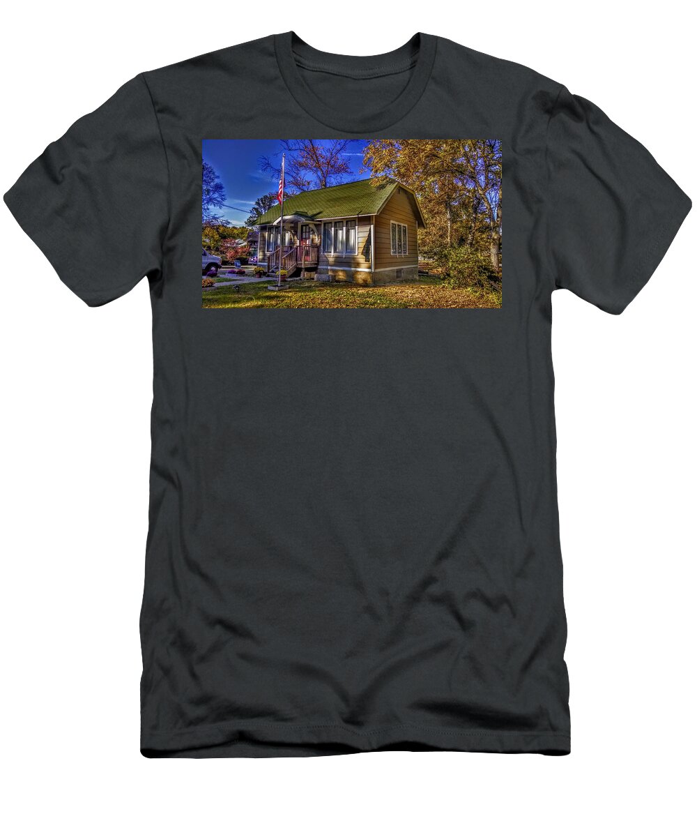 Lincoln Park T-Shirt featuring the photograph Lincoln Park History Museum by Christopher Lotito