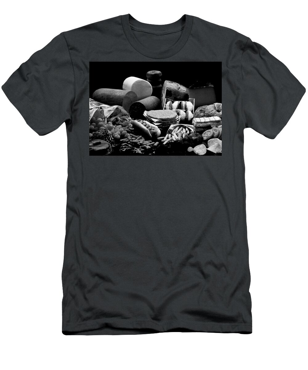 War T-Shirt featuring the photograph Lunch by Frederick Lyle Morris - Disabled Veteran