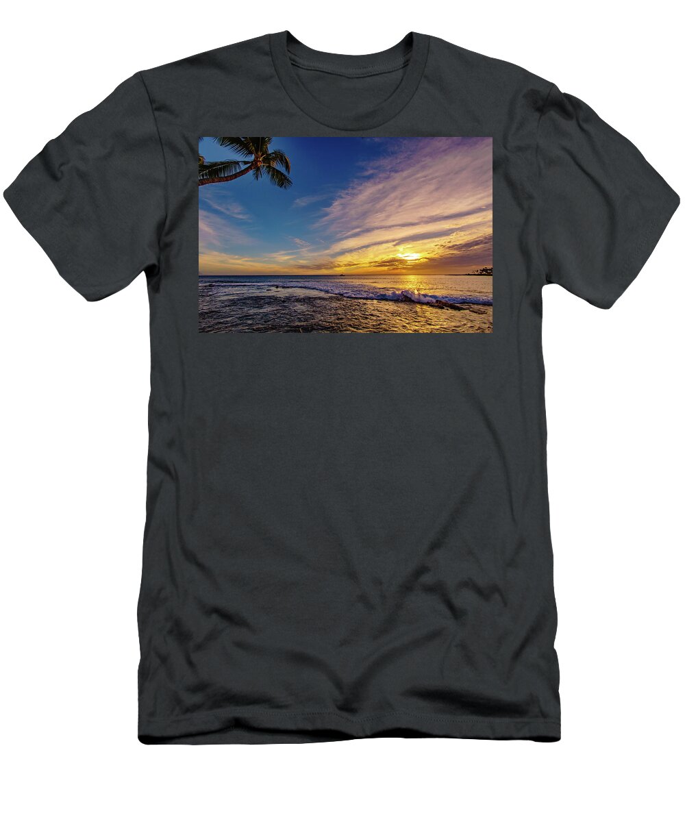 John Bauer Johnbdigtial.com T-Shirt featuring the photograph Palm Wave Sunset by John Bauer