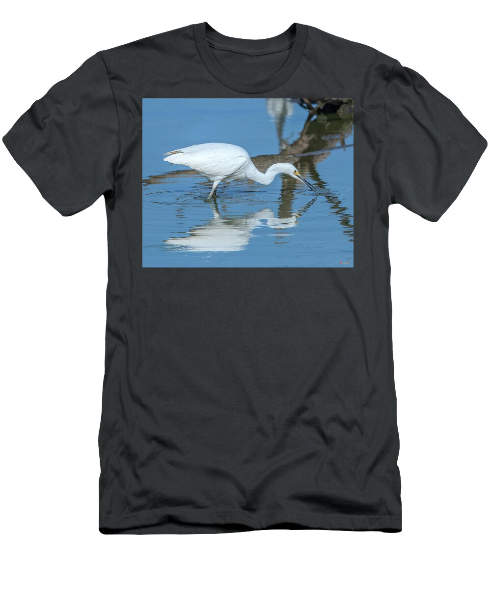 Nature T-Shirt featuring the photograph Snowy Egret DMSB0178 by Gerry Gantt