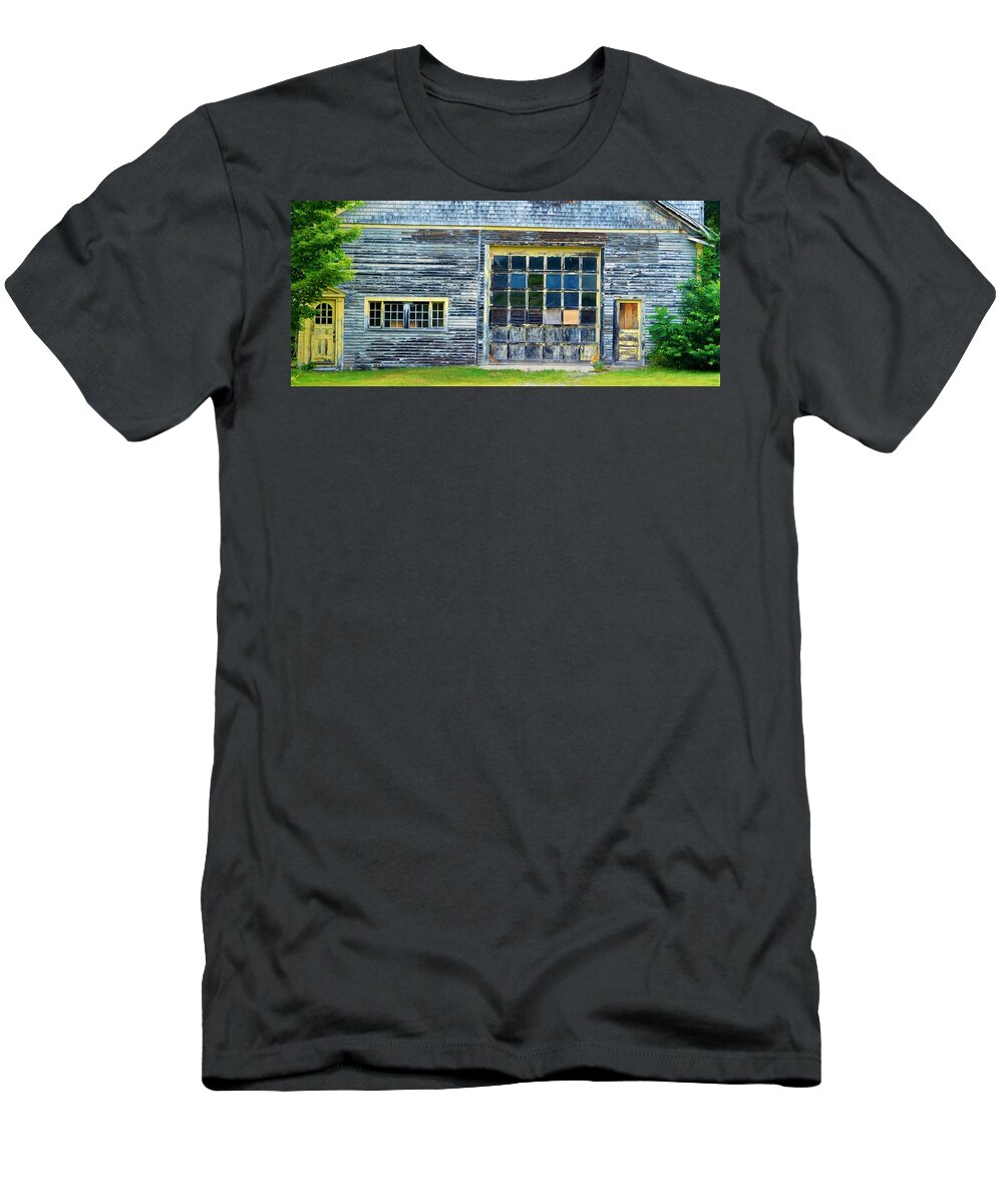 - Yellow Door - Lee Nh T-Shirt featuring the photograph - Yellow Door - Lee NH by THERESA Nye
