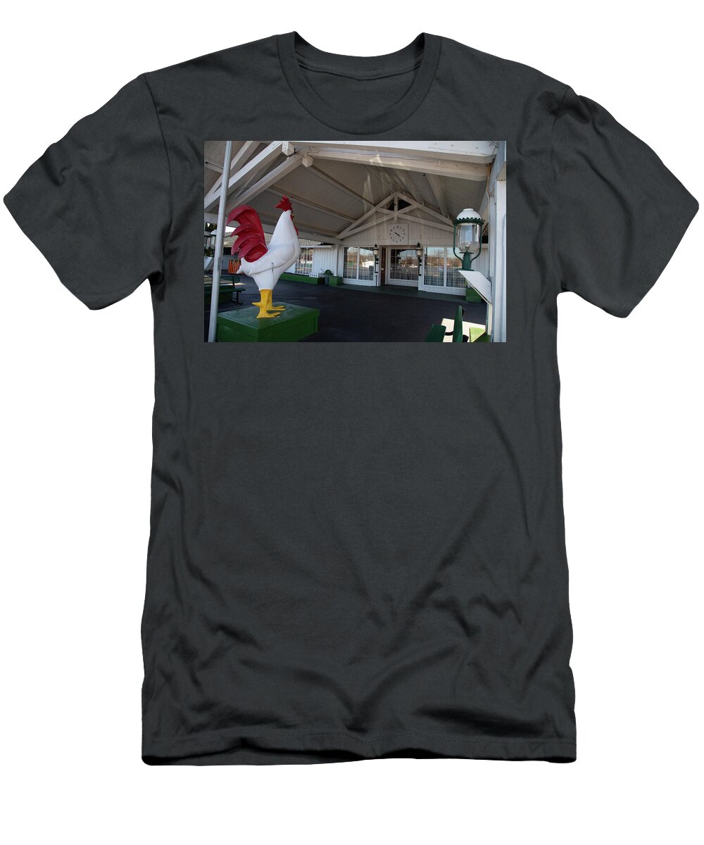 White Fence Farm Illinois T-Shirt featuring the photograph Chicken statue on Historic Route 66 at White Fence Farm in Romeoville Illinois #1 by Eldon McGraw