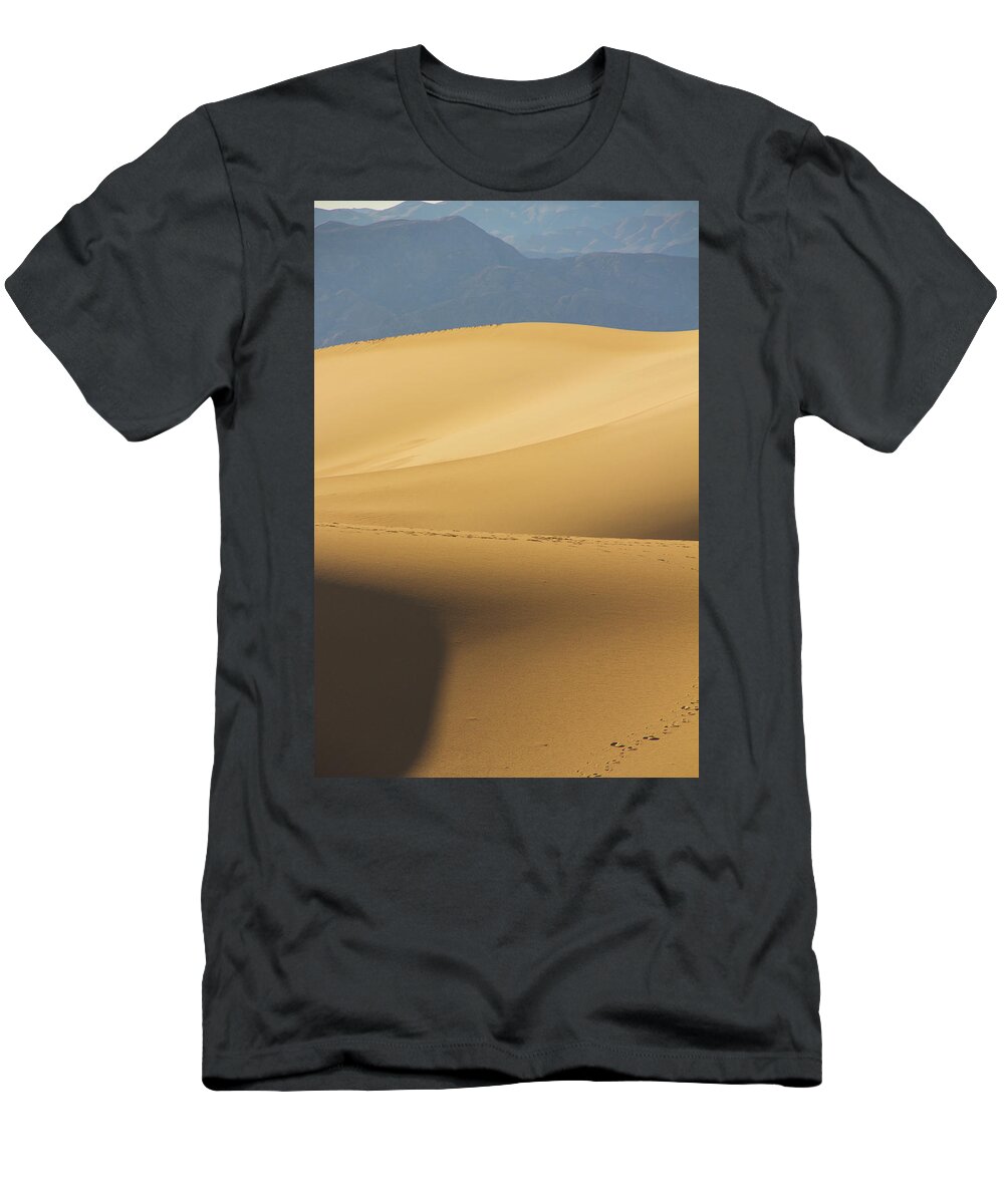 Mesquite Dunes T-Shirt featuring the photograph Mesquite dunes sunset #1 by Kunal Mehra