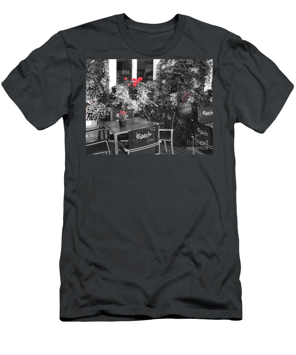 Restaurant T-Shirt featuring the photograph RED by Thomas Schroeder