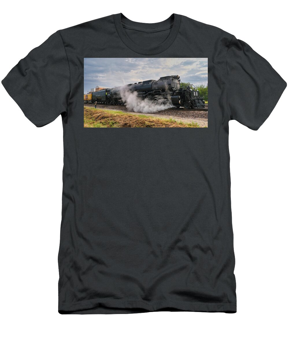 Big Boy #4014 Steam Locomotive T-Shirt featuring the photograph Big Boy #4014 Steam Locomotive #4 by Robert Bellomy