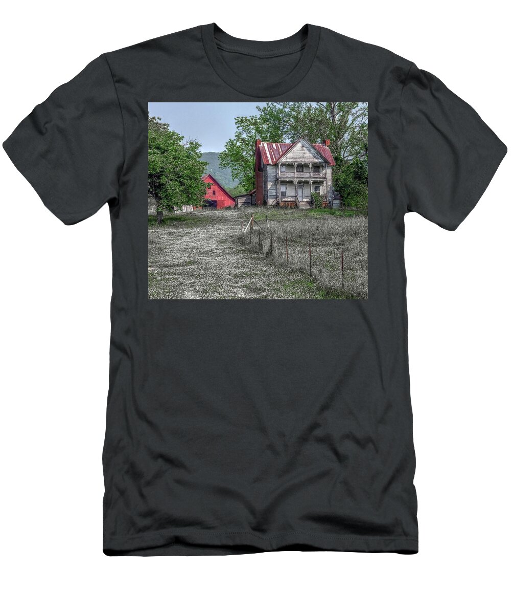 Farm T-Shirt featuring the photograph The Old Homeplace #1 by Randall Dill