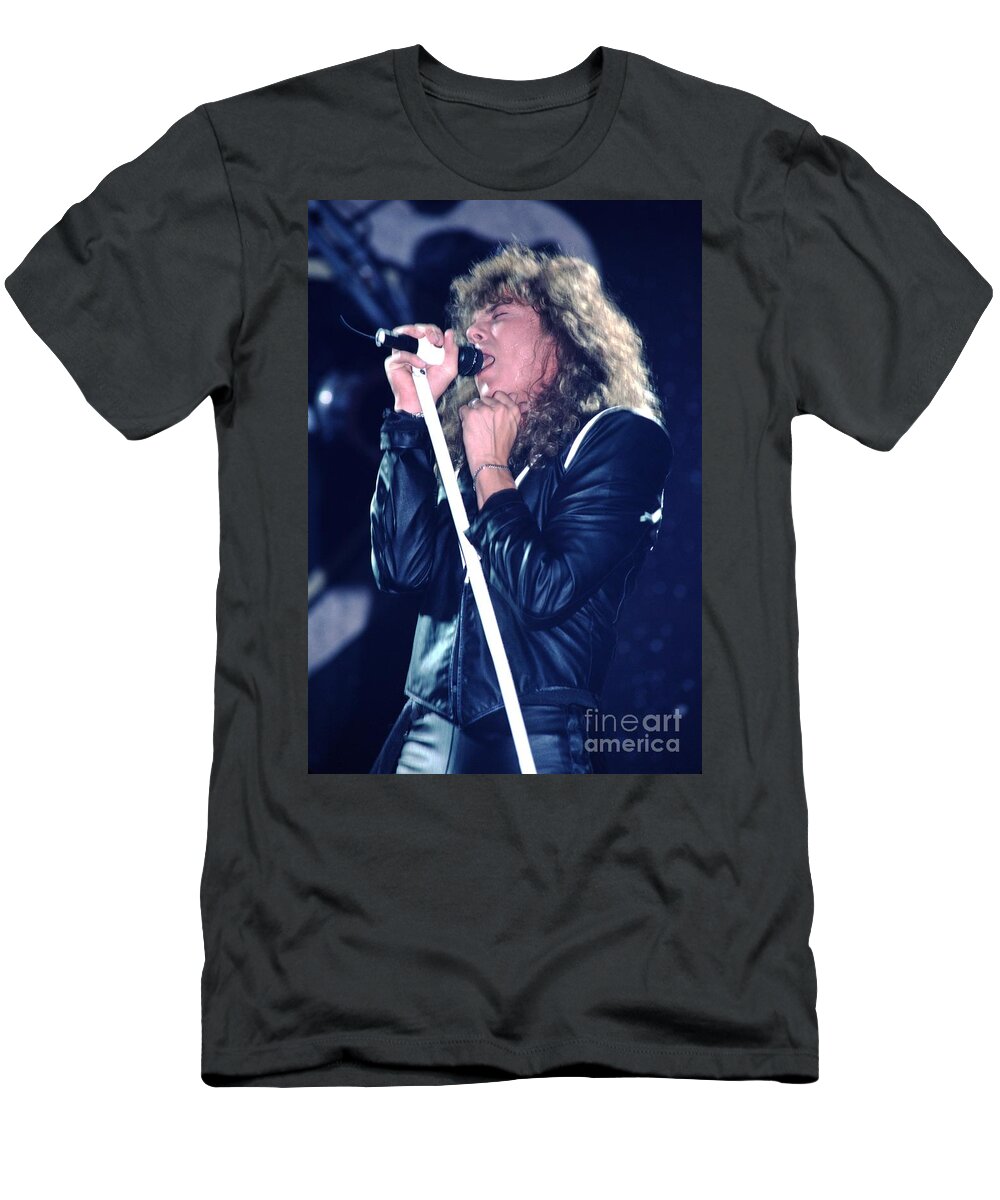 Bunke af Tage med Blive kold Joey Tempest - Europe T-Shirt by Concert Photos - Fine Art America