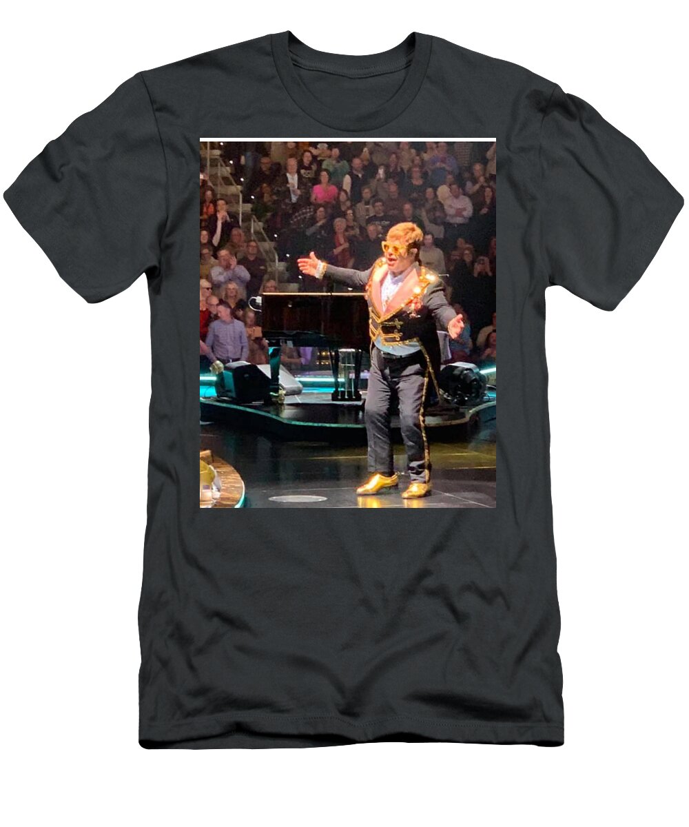 Elton T-Shirt featuring the photograph A Legend Takes a Bow by Lee Darnell