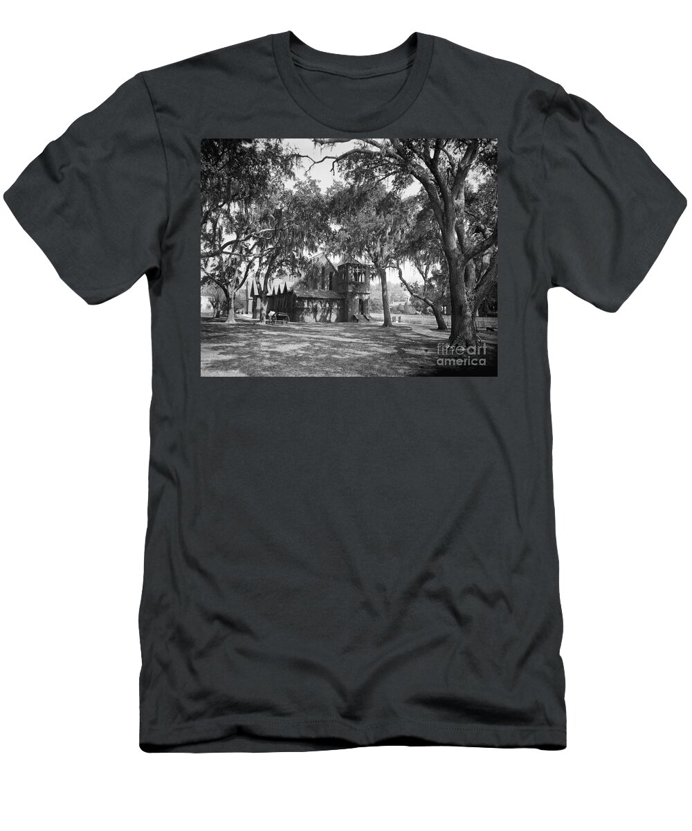 1906 T-Shirt featuring the photograph Biloxi, Mississippi, c1906 by Granger