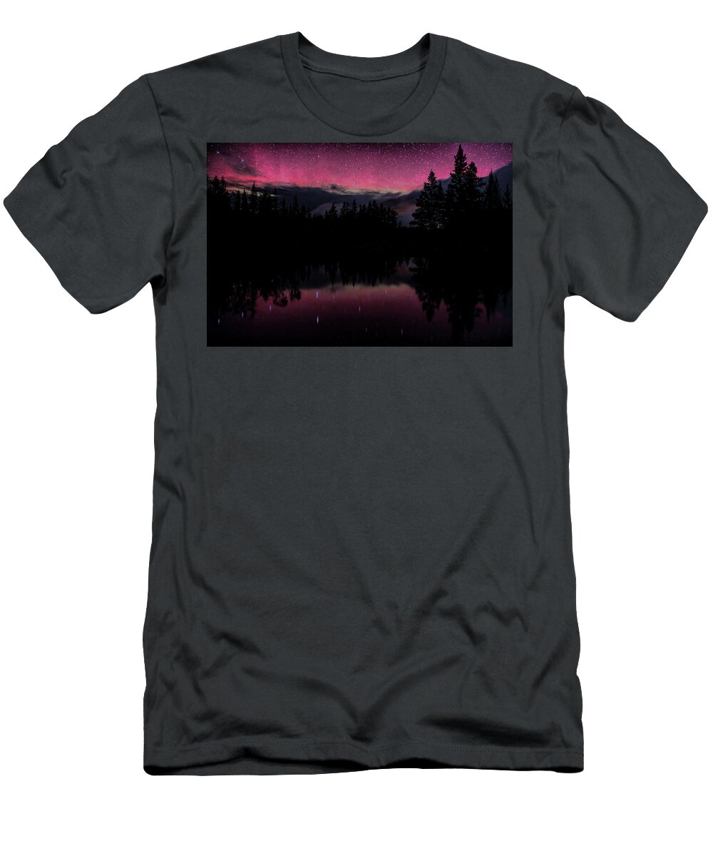 Aurora Borealis T-Shirt featuring the photograph Boot Creek Red Aurora With Incoming Clouds by Dale Kauzlaric