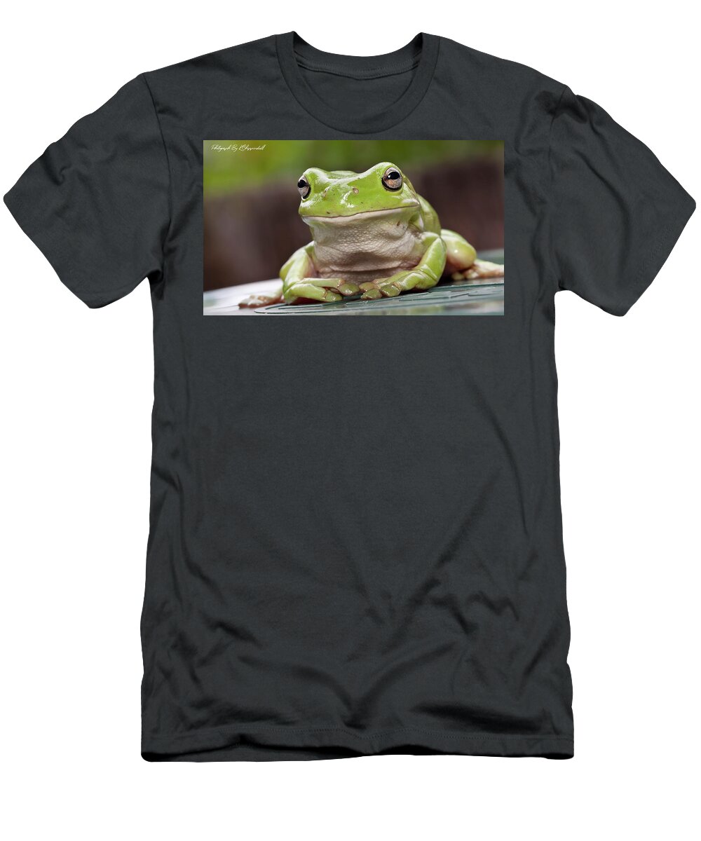 Cool Frog Photo Prints T-Shirt featuring the digital art Cool frog 572 by Kevin Chippindall