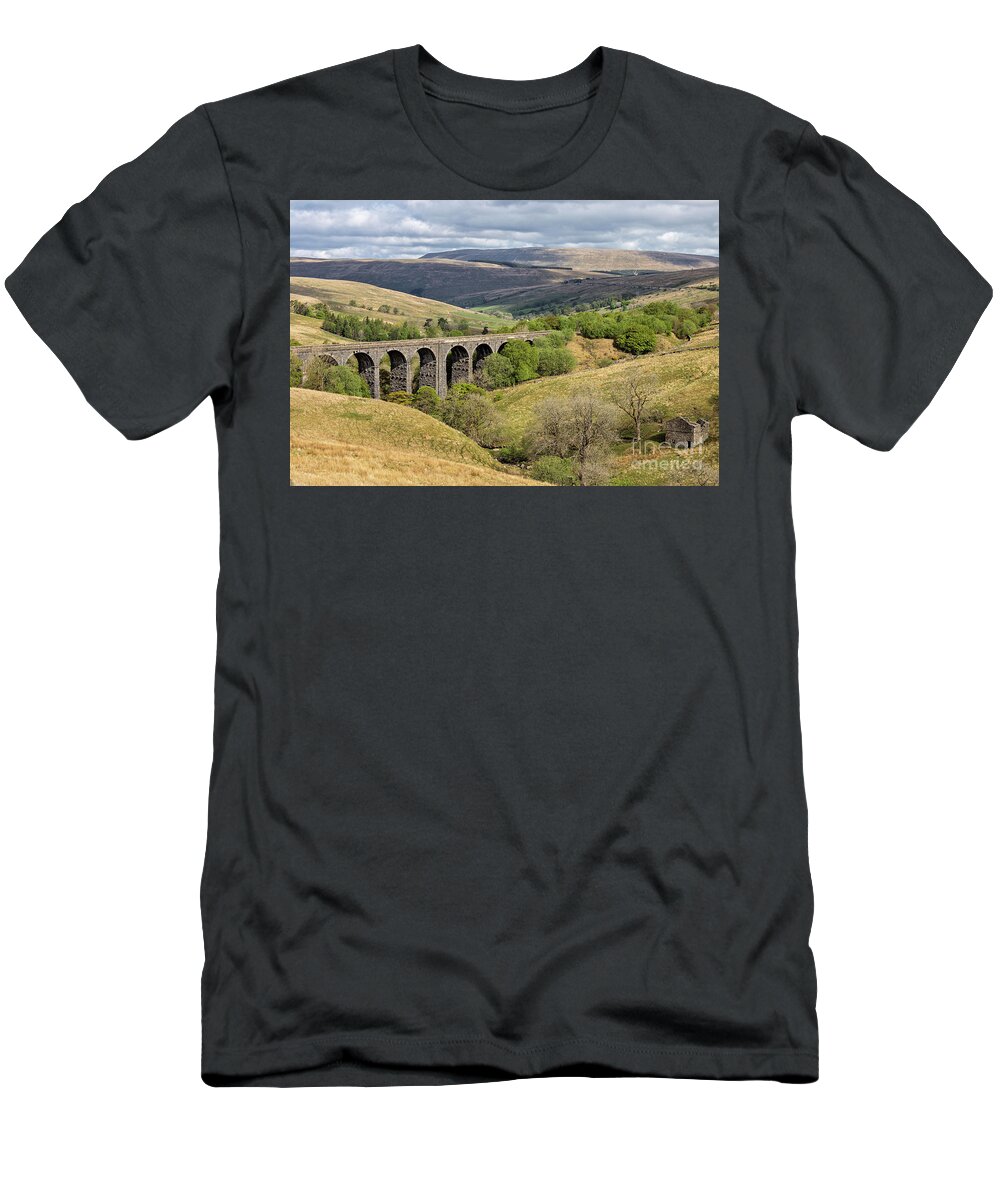 Arch T-Shirt featuring the photograph Dent Head Viaduct, Dentdale by Tom Holmes Photography