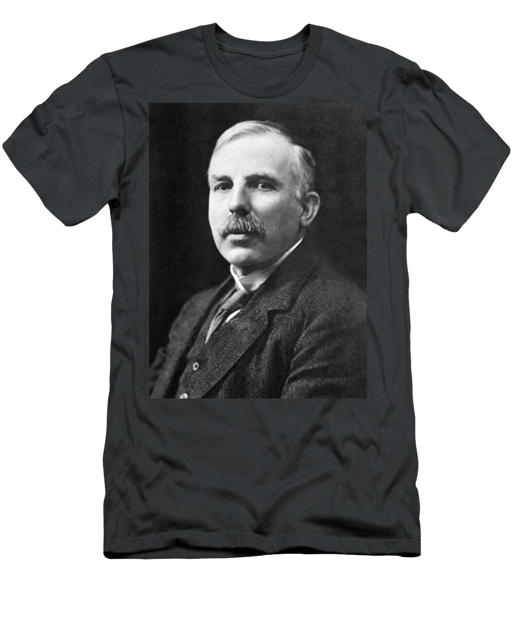1923 T-Shirt featuring the photograph Ernest Rutherford 1871-1937 by Granger