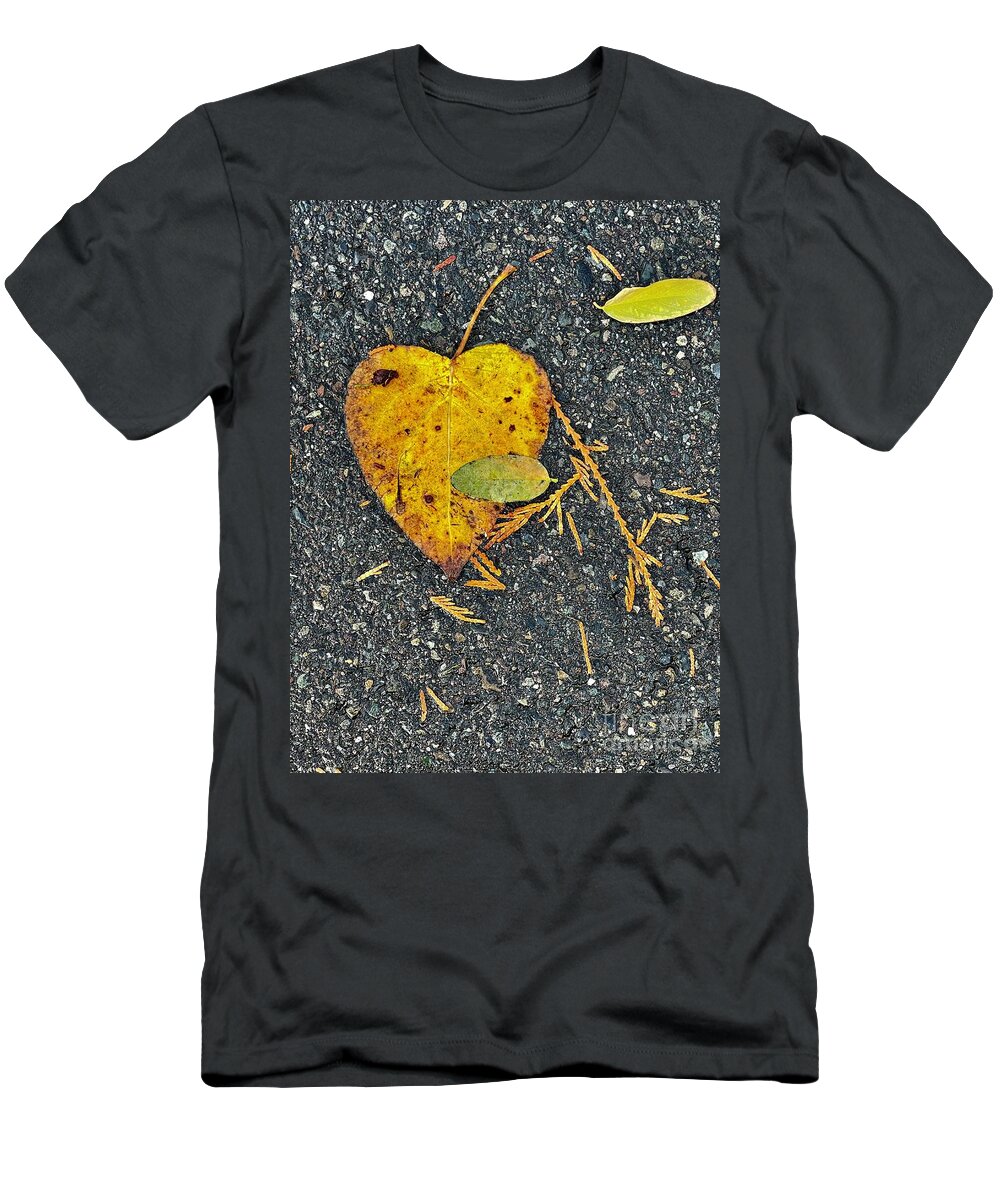 Leaf T-Shirt featuring the photograph Heart Leaf by Suzanne Lorenz