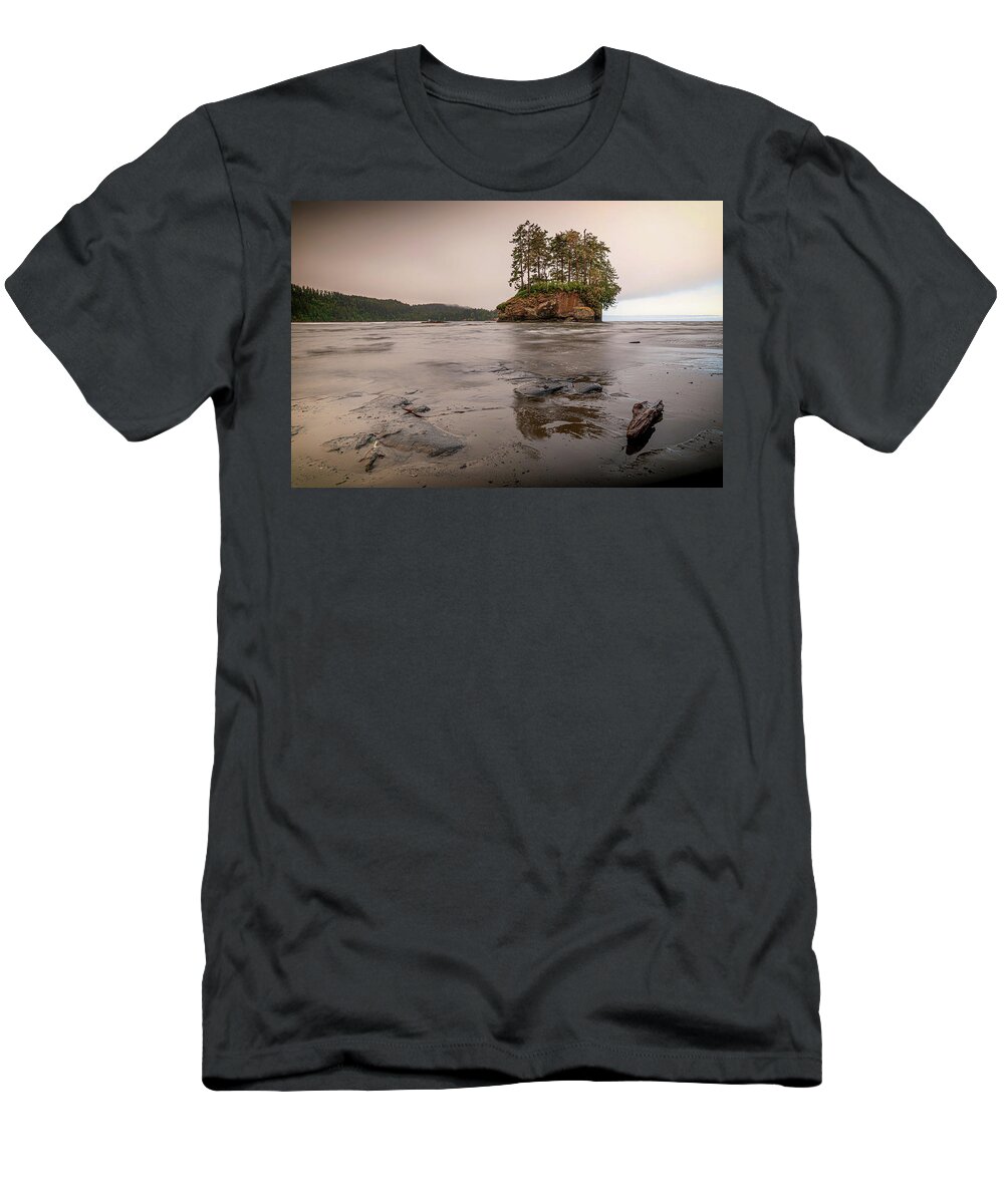 Salt Creek Beach T-Shirt featuring the photograph In the Wet by Kristopher Schoenleber