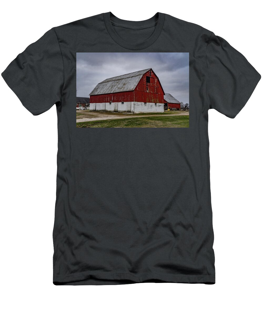 Landscape T-Shirt featuring the photograph Indiana Barn #64 by Scott Smith
