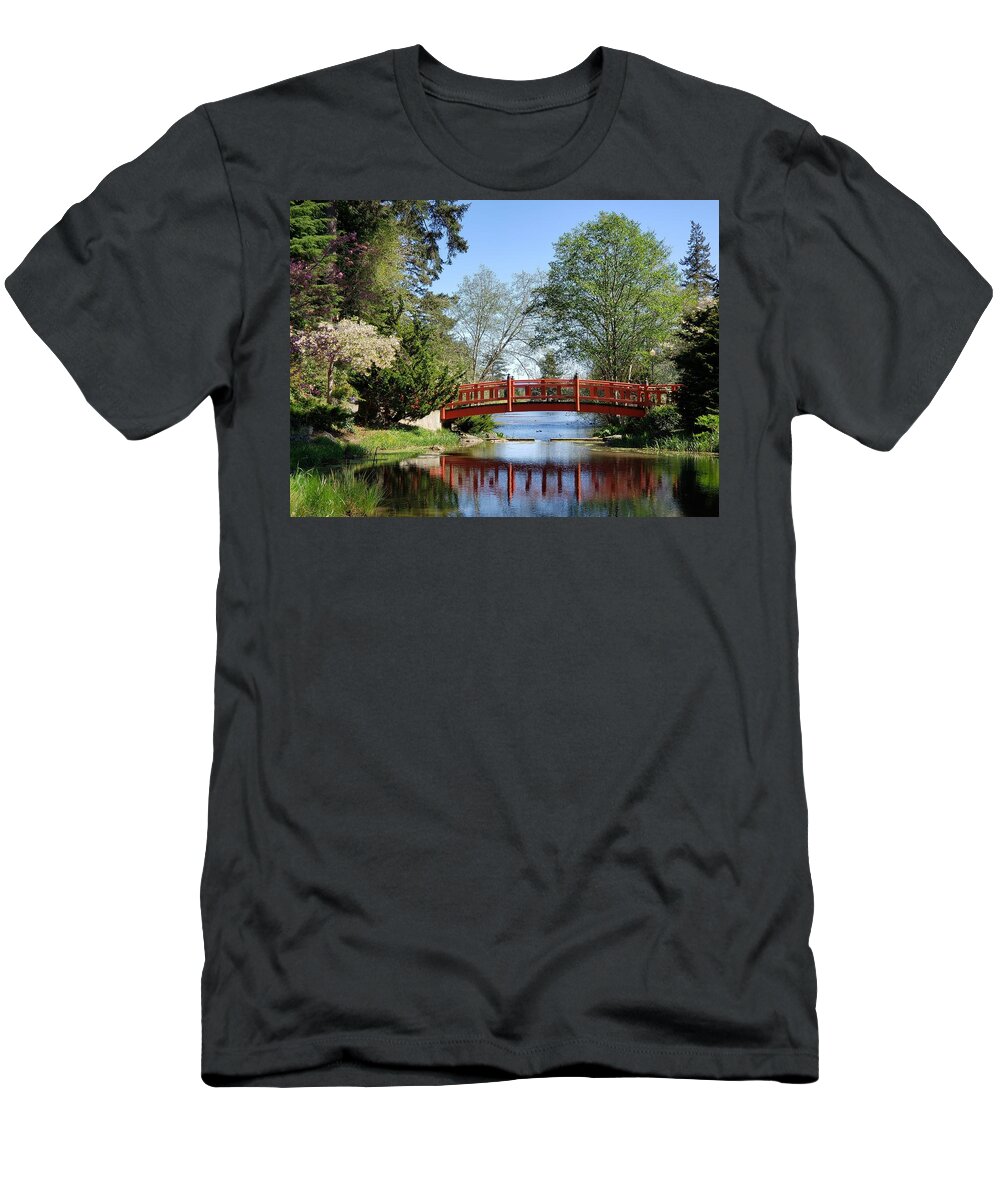 Bridges T-Shirt featuring the photograph Majestic Mingus Bridge by Suzy Piatt