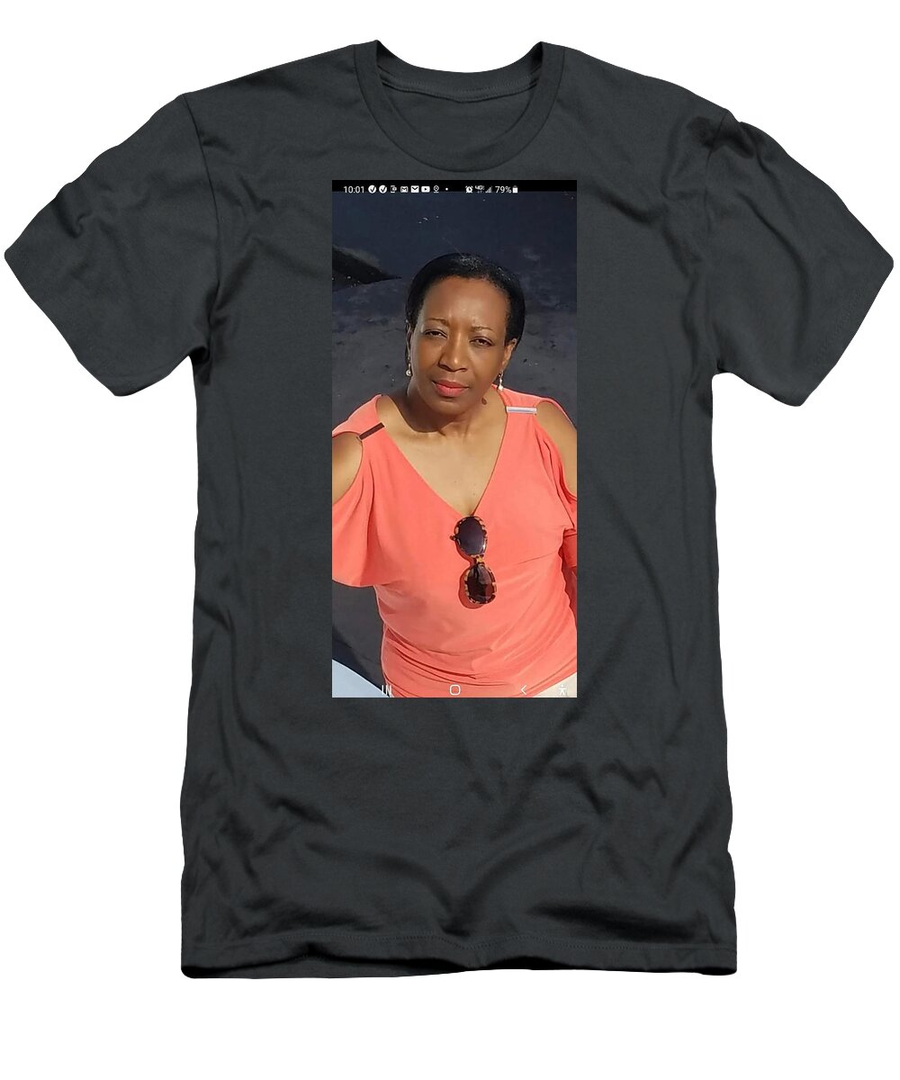  T-Shirt featuring the photograph Merl by Trevor A Smith