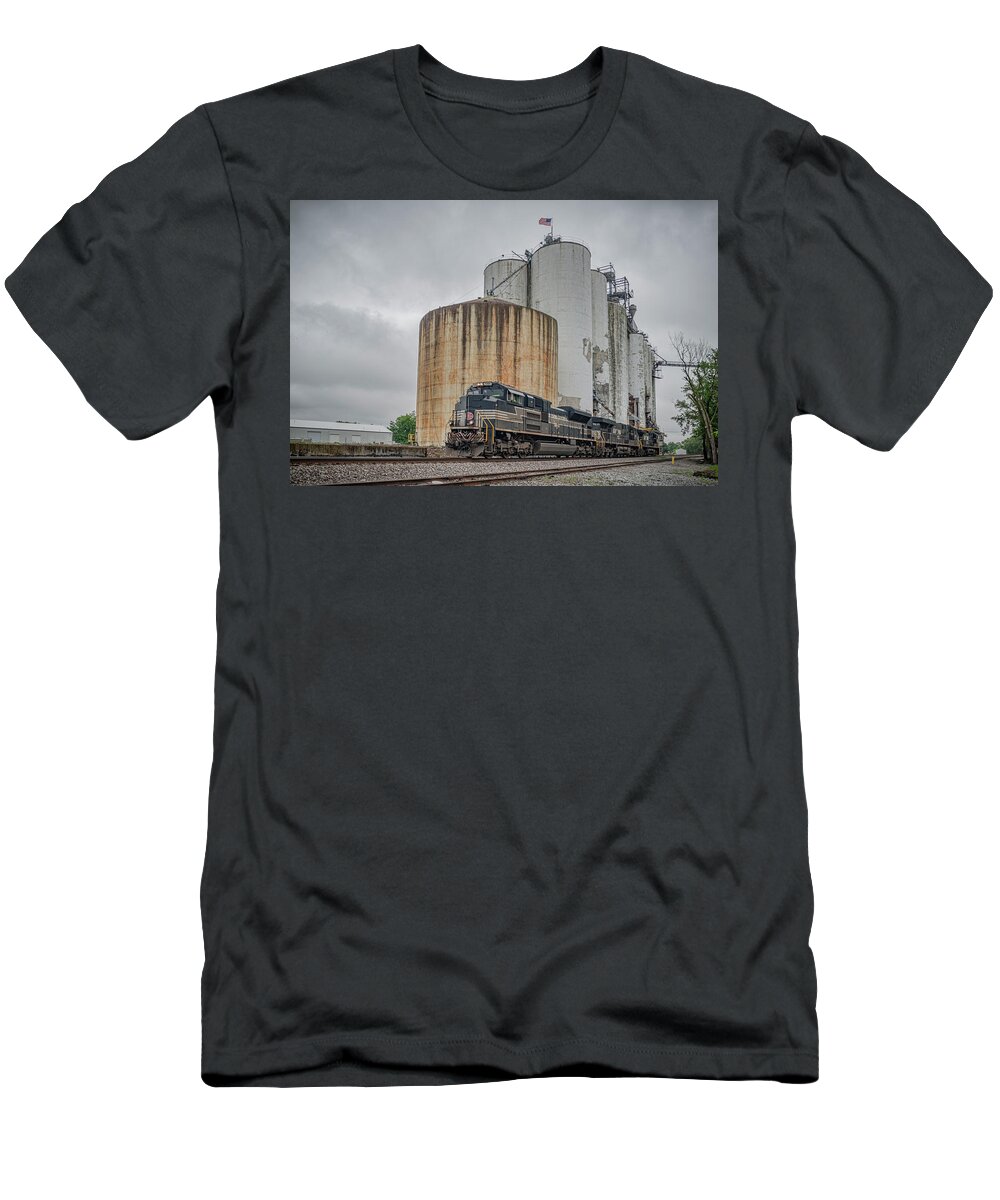 Railroad T-Shirt featuring the photograph Norfolk Southern New York Central heritage unit 1066 by Jim Pearson