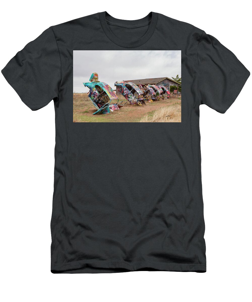 Bugfarm T-Shirt featuring the photograph Nose Down by Jurgen Lorenzen