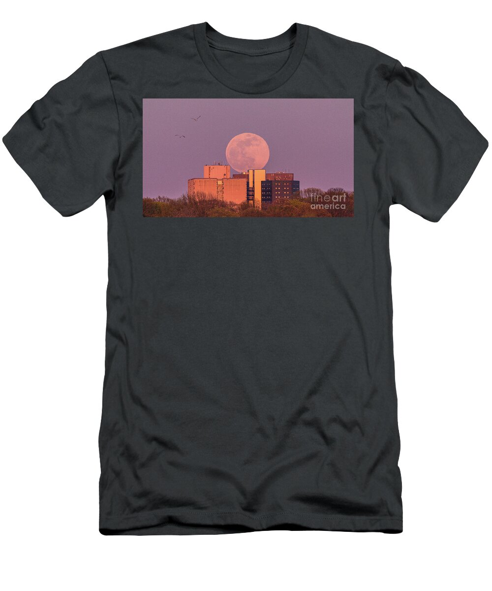 University T-Shirt featuring the photograph 'Pink' Supermoon Over Stony Brook by Sean Mills