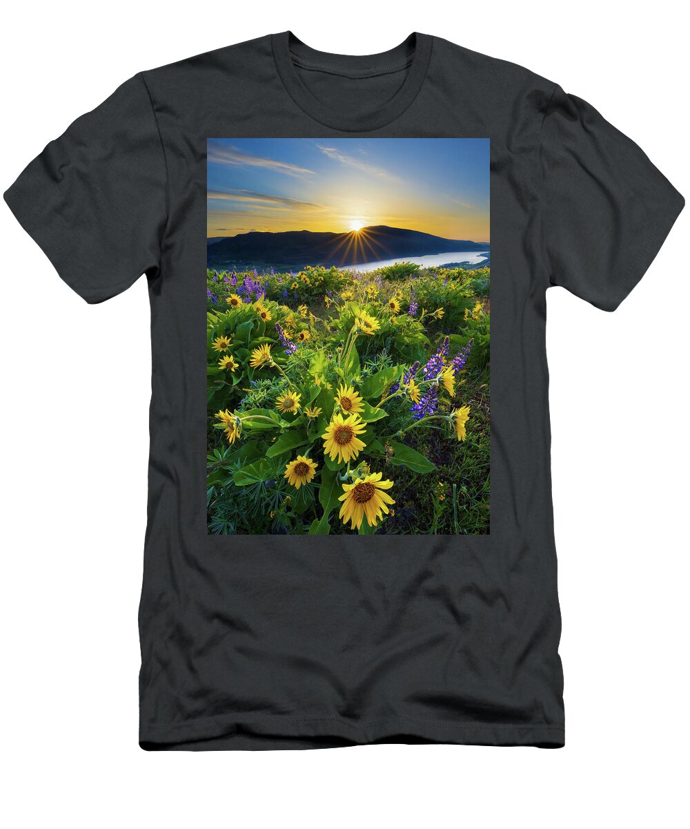 Oregon T-Shirt featuring the photograph Rowena Sunrise by Patrick Campbell