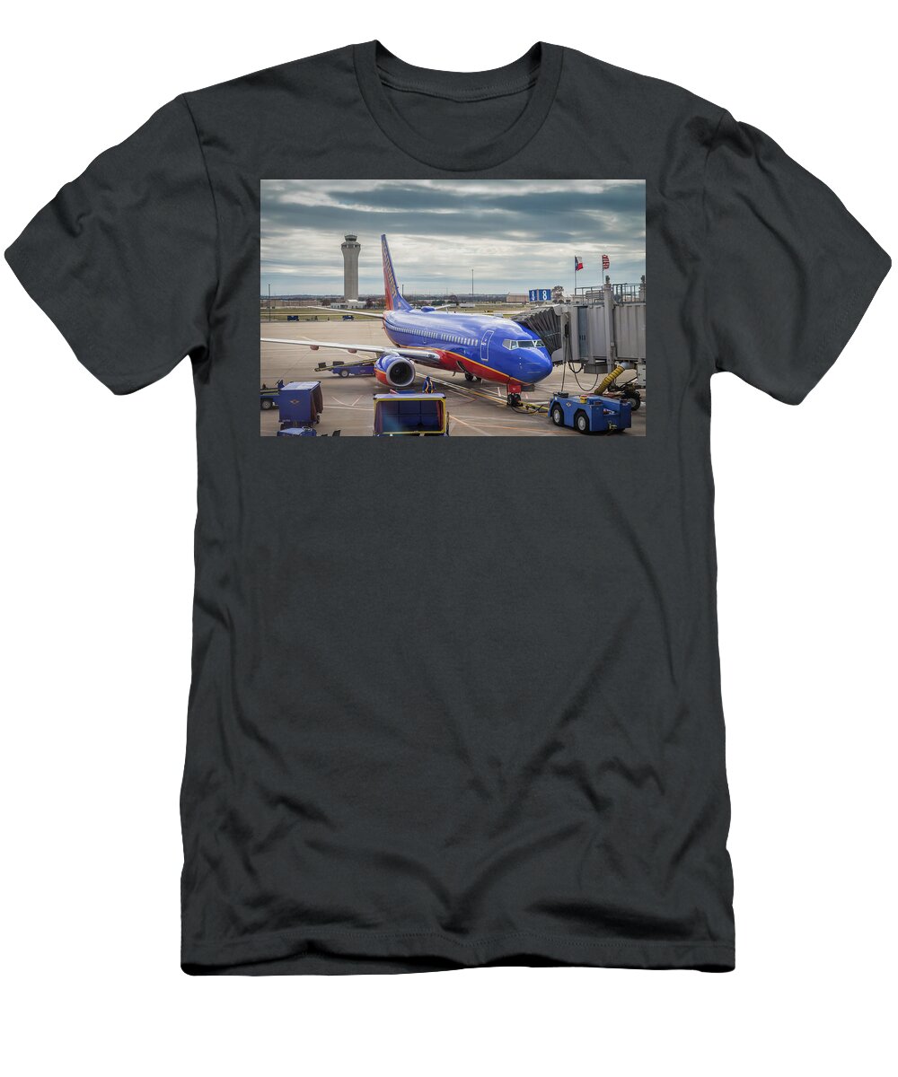 Southwest Airlines T-Shirt featuring the photograph Southwest Airlines in Austin Texas by Robert Bellomy