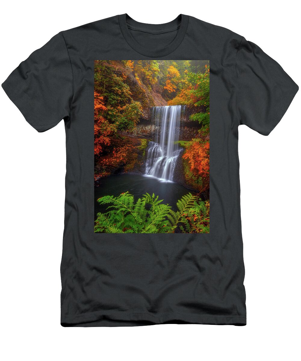 Oregon T-Shirt featuring the photograph Surrounded By Color by Darren White