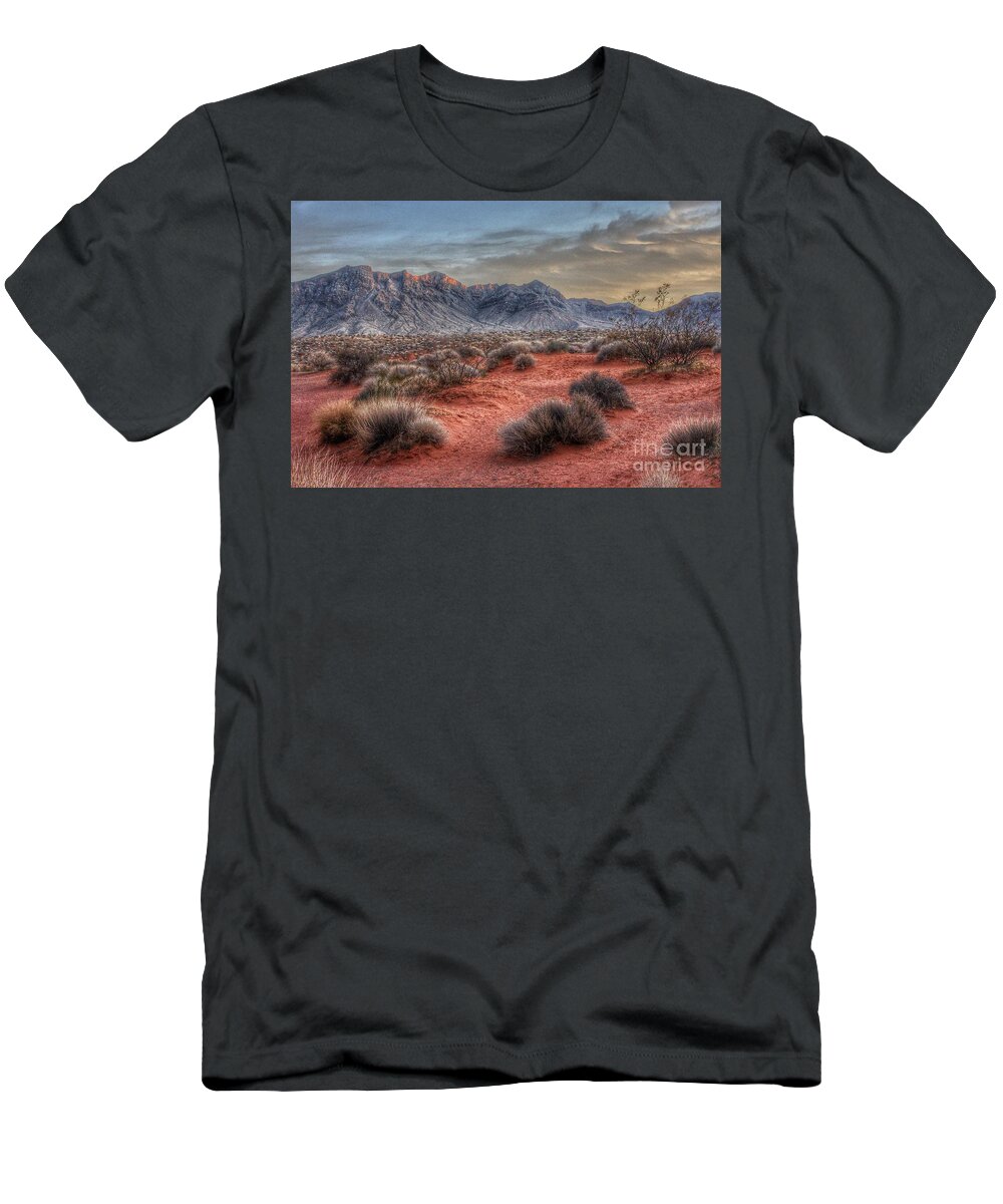  T-Shirt featuring the photograph The Days Finale by Rodney Lee Williams