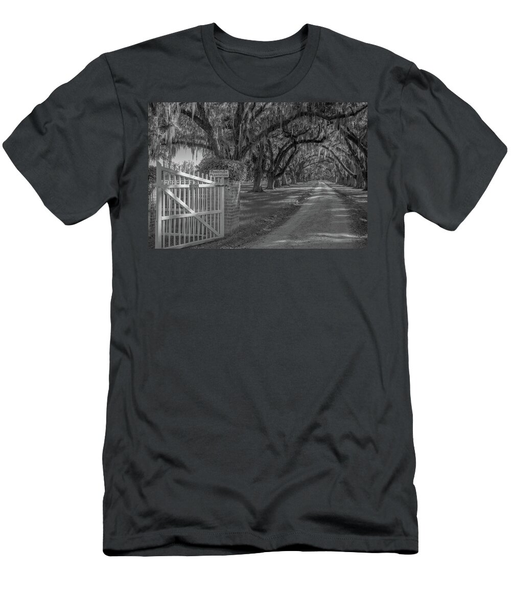 Tomotley T-Shirt featuring the photograph Tomotley 6 by Cindy Robinson
