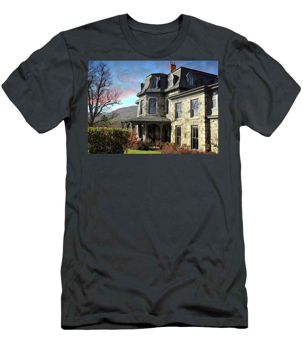 Victorian Mansion T-Shirt featuring the photograph Treasures past by Fran J Scott