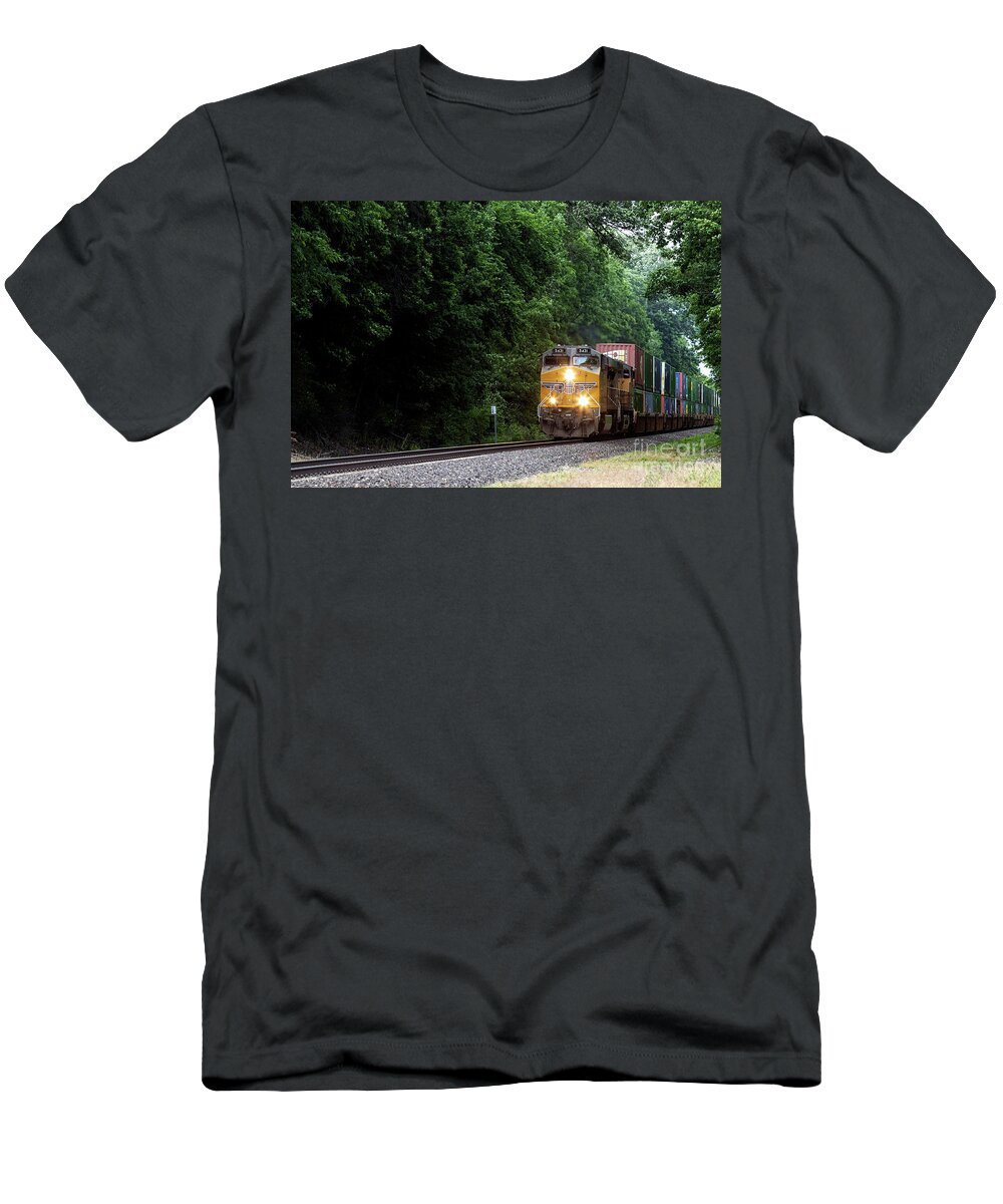 Akooldnala T-Shirt featuring the photograph Union Pacific 5431 A1R_3643 by Alan Look