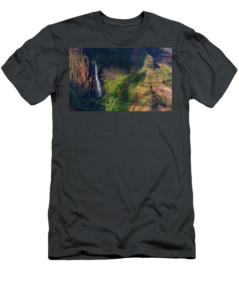 Hawaii T-Shirt featuring the photograph Waipo'o Falls. by Doug Davidson