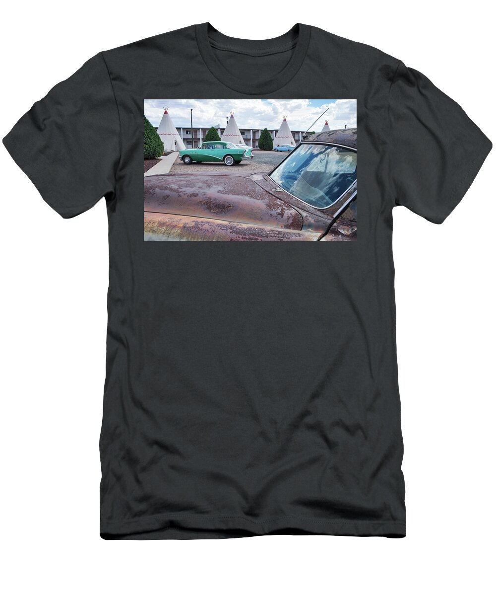 Wigwam Motel T-Shirt featuring the photograph Wigwam Motel Route 66 Classic Car by Kyle Hanson