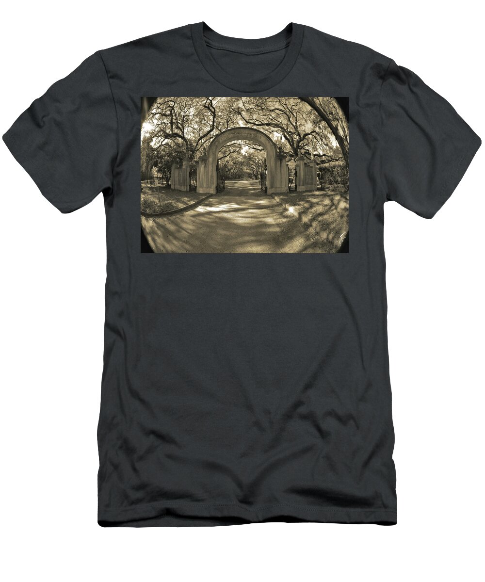Wormsloe T-Shirt featuring the photograph Wormsloe II by Theresa Fairchild